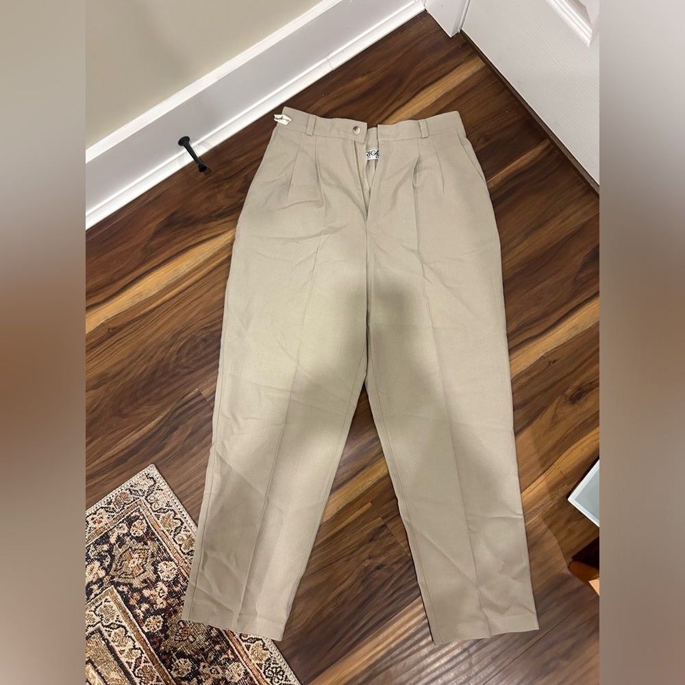 Briggs New York Women's Tan Trousers